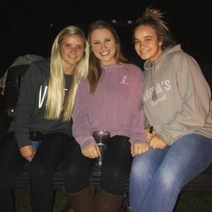 Meet your Posher, Julia